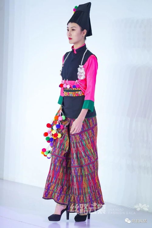 丝路云裳展华彩 阿昌族服饰惊艳云上昆明民族时装周